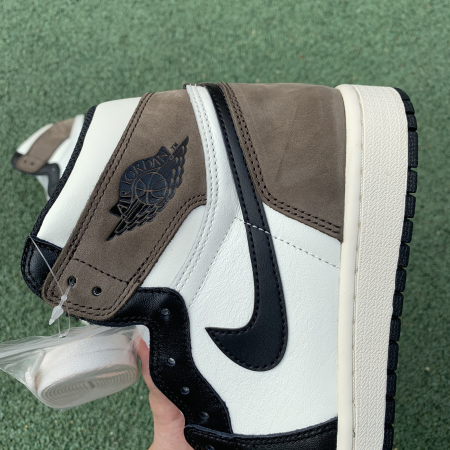 Air Jordan 1 Dark Mocha AJ1 Sneaker - DesignerGu