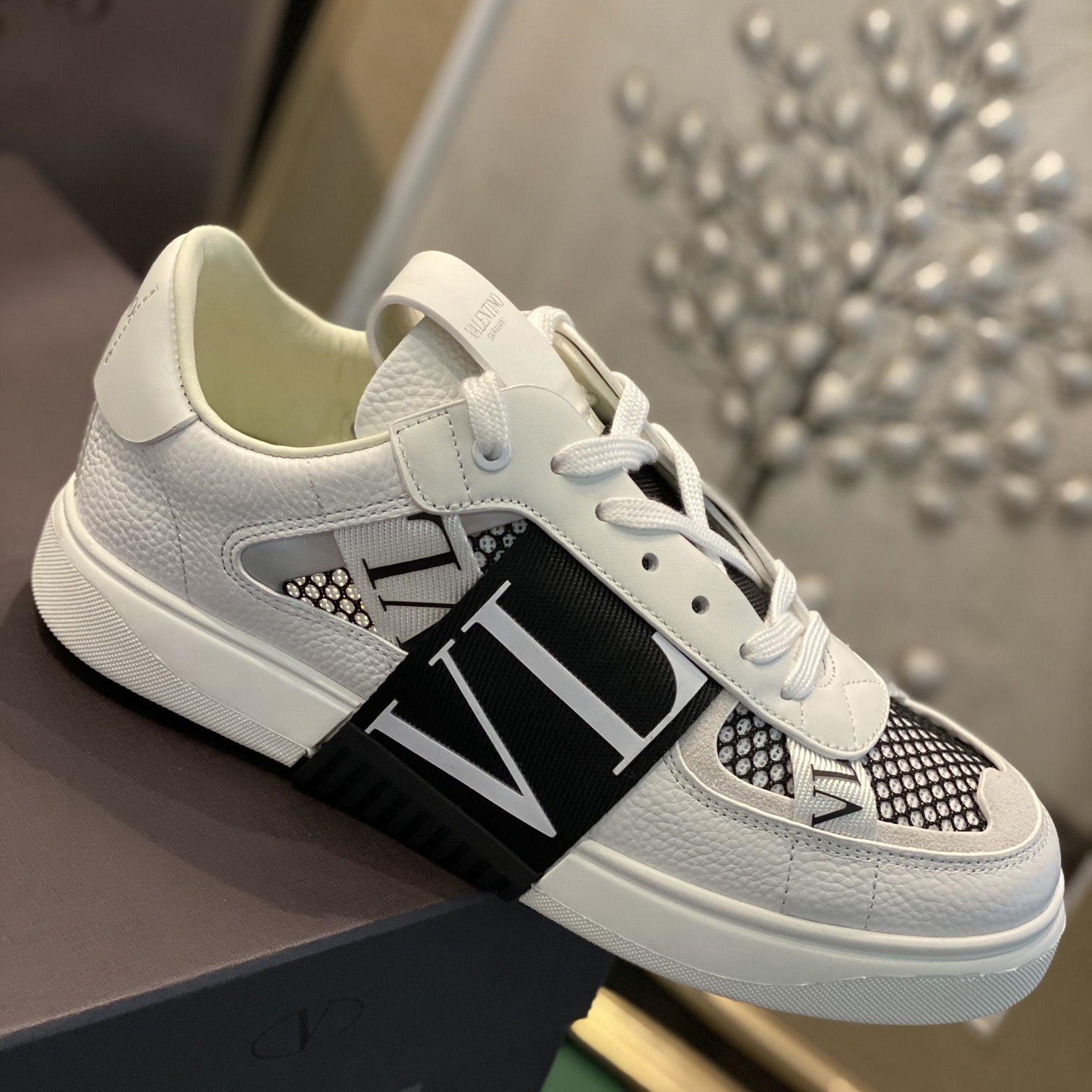 Valenti VL7N Low-Top Sneakers In Calfskin And Mesh Fabric With Bands - DesignerGu