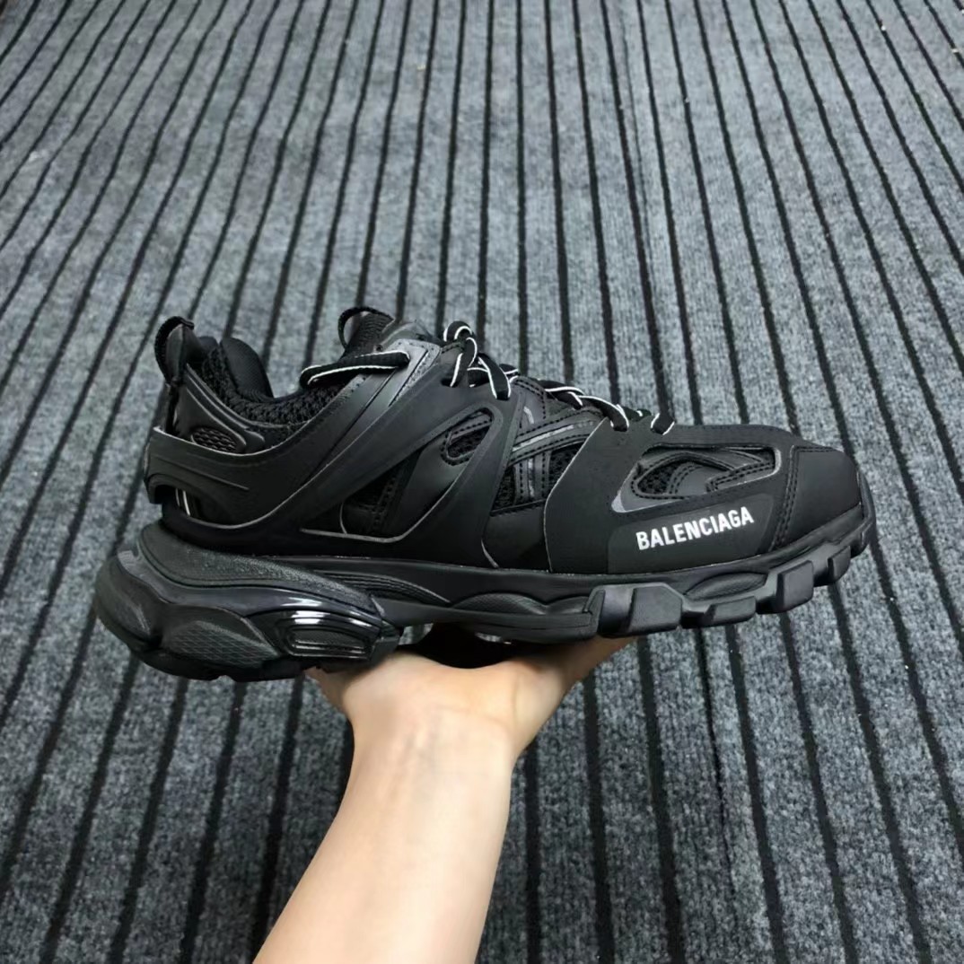 Balenciaga Track  Sneaker - DesignerGu