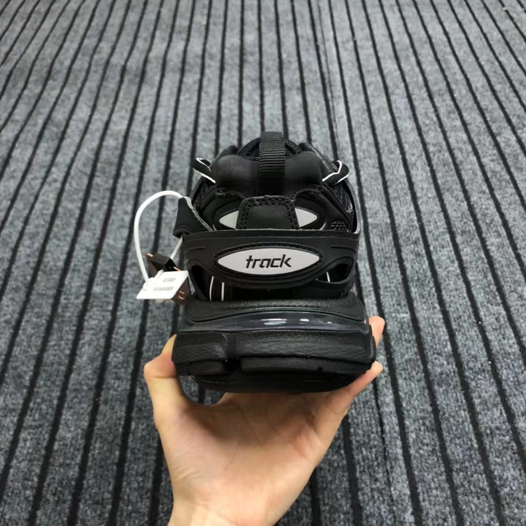 Balenciaga Track  Sneaker - DesignerGu