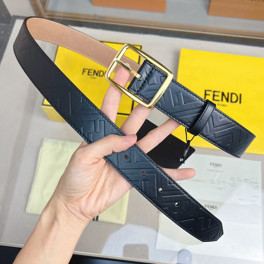 Fendi Leather Belt  - DesignerGu