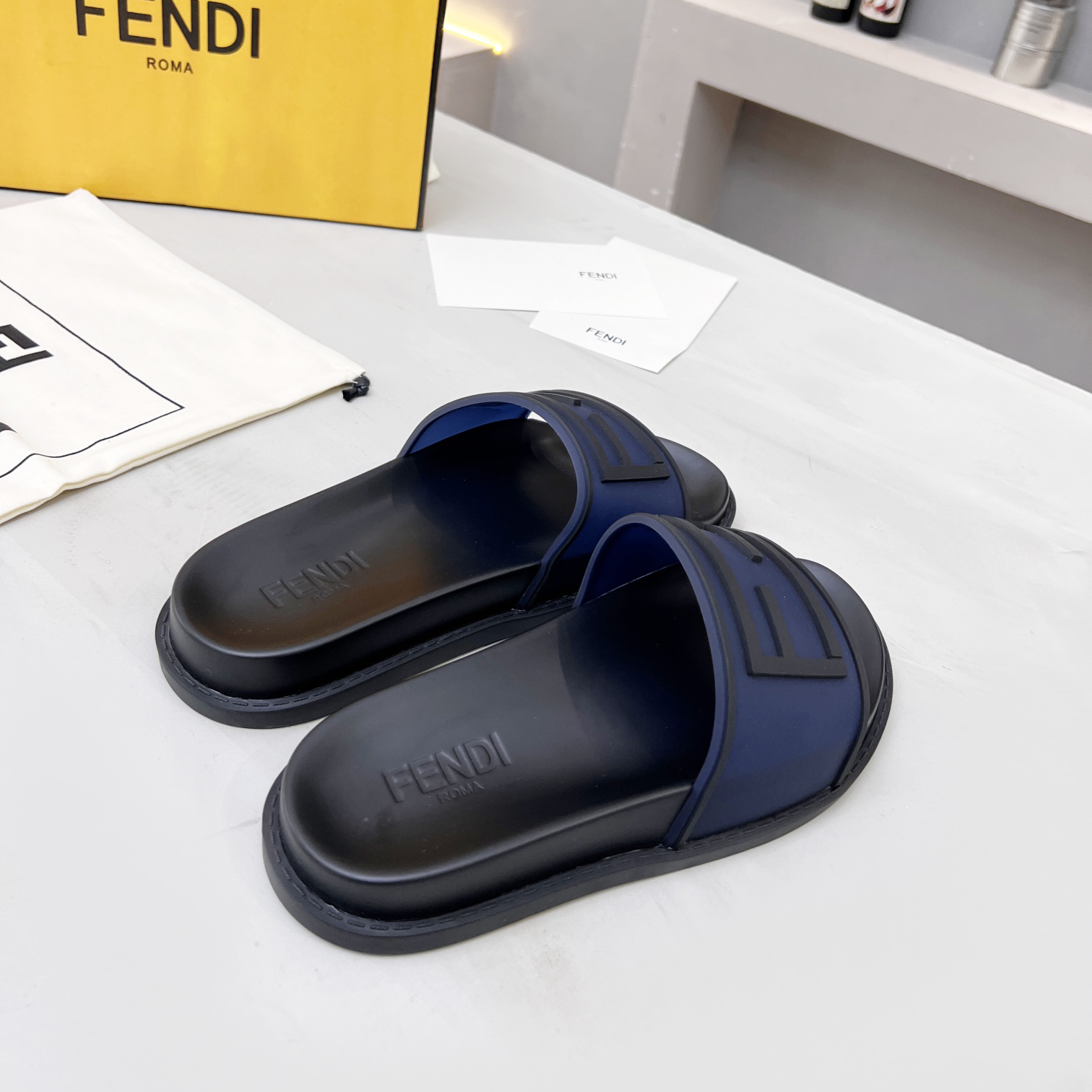 Fendi Baguette Slides - DesignerGu