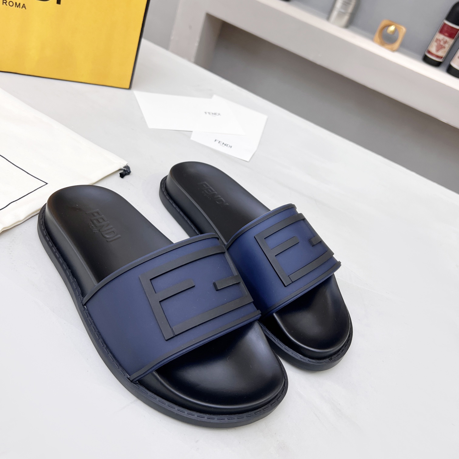 Fendi Baguette Slides - DesignerGu