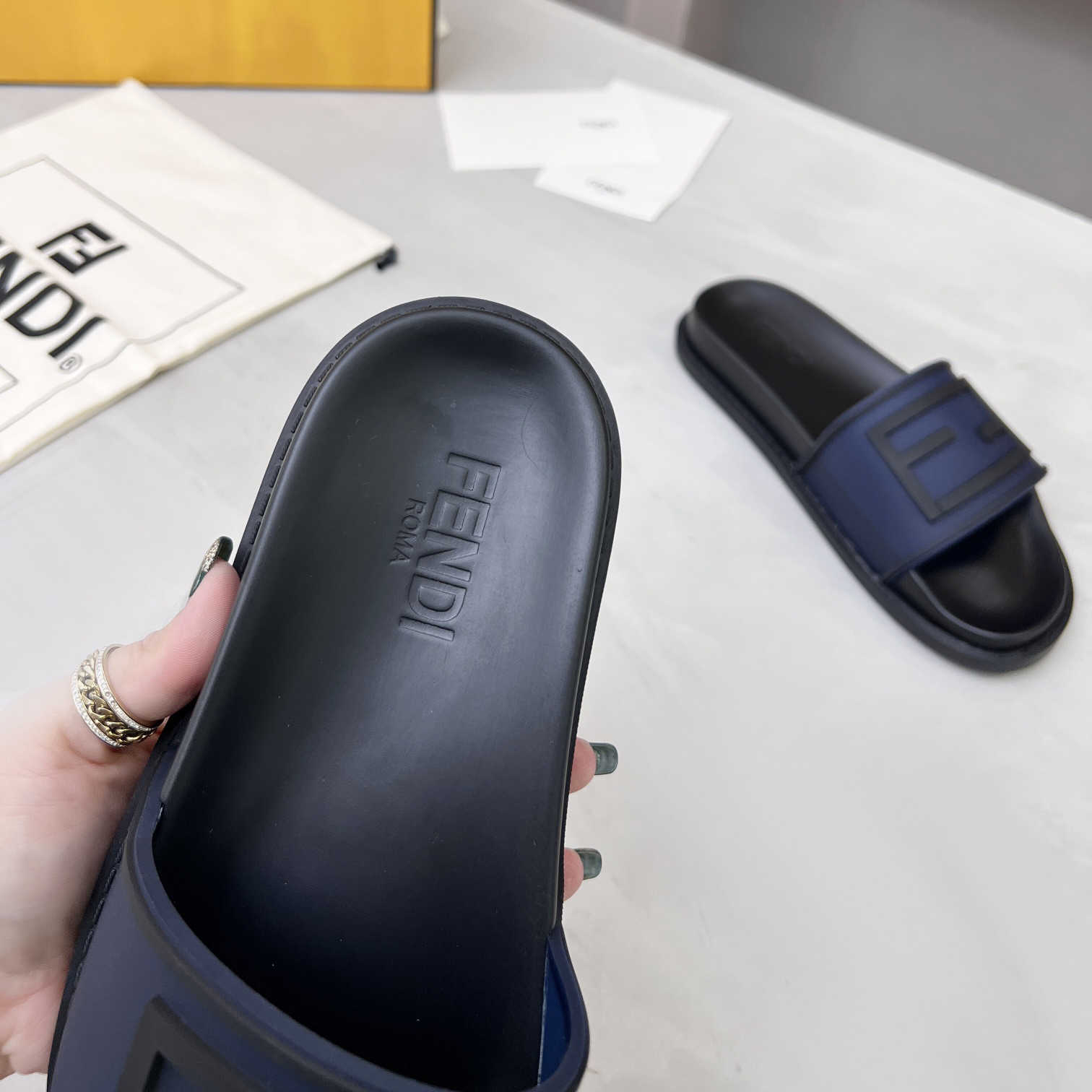 Fendi Baguette Slides - DesignerGu