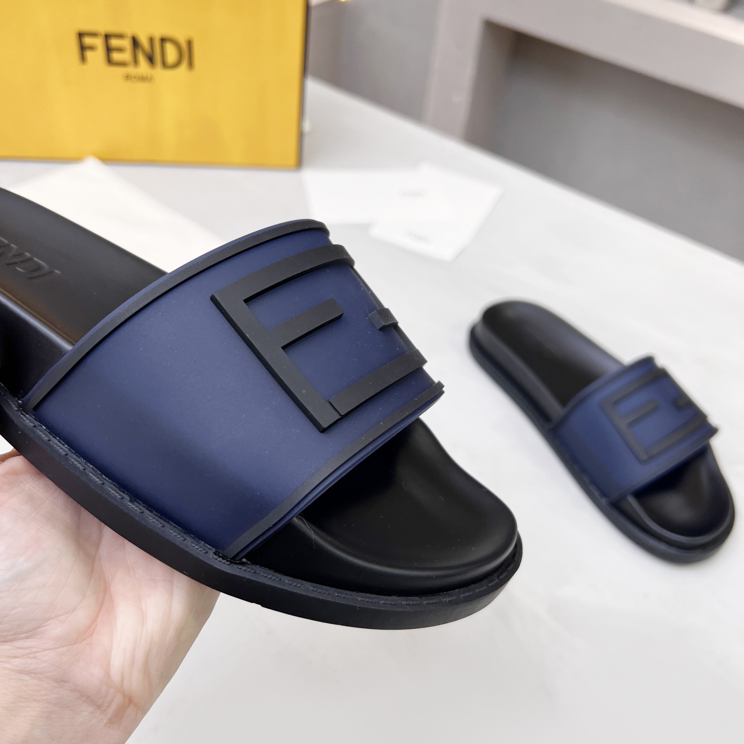 Fendi Baguette Slides - DesignerGu