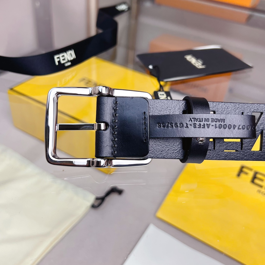 Fendi Leather Belt  - DesignerGu