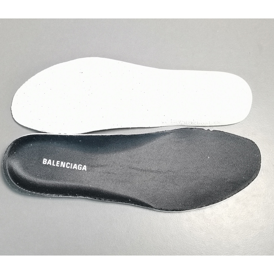 Balenciaga Runner Sneakers - DesignerGu