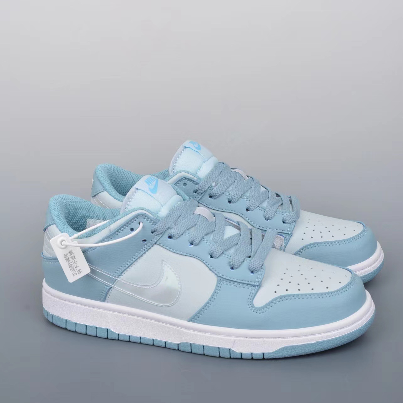 Nike SB Dunk Low  Sneaker    - DesignerGu