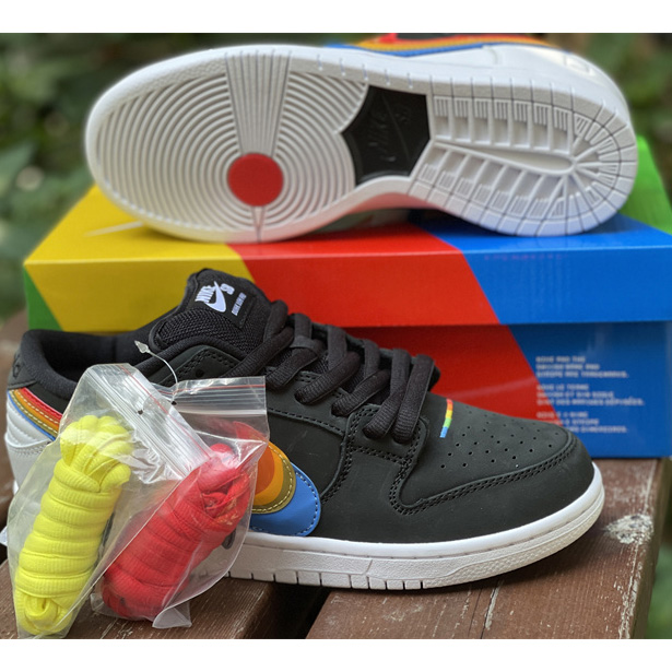 Polaroid x Nike Sb Dunk Low ''Polaroid'' Sneaker    DH7722-001 - DesignerGu