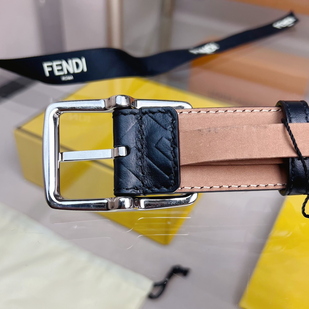 Fendi Leather Belt  - DesignerGu