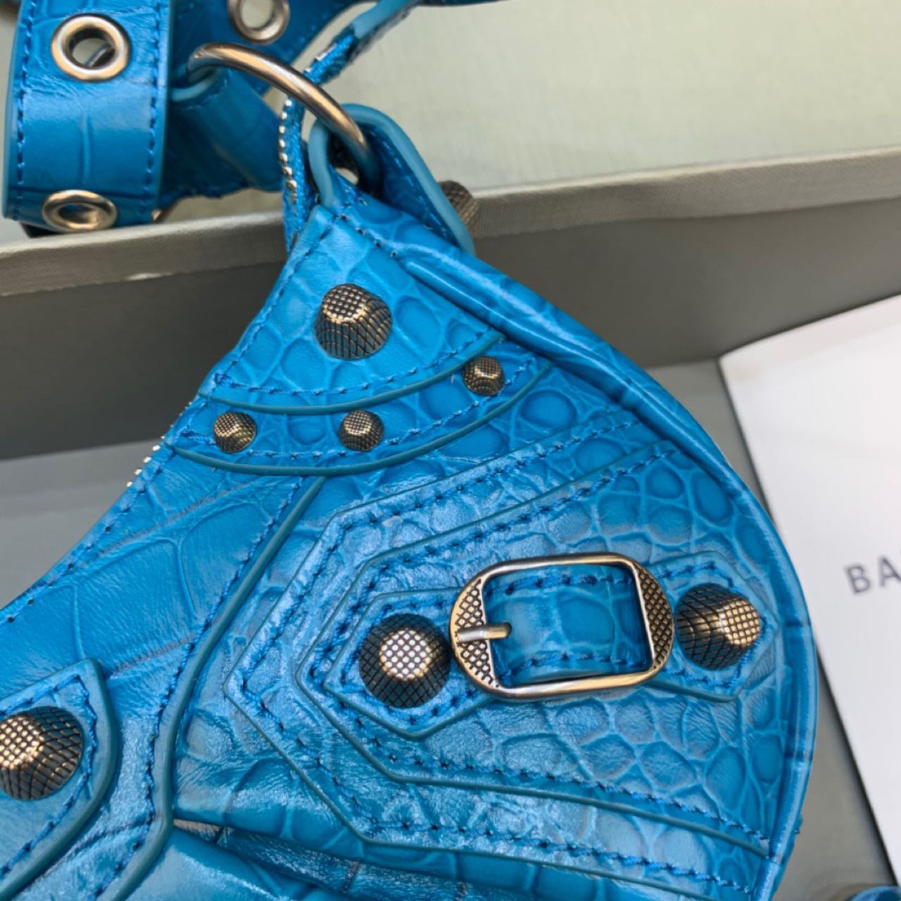 Balenciaga Le Cagole XS Shoulder Bag In Blue(26-12-6cm) - DesignerGu