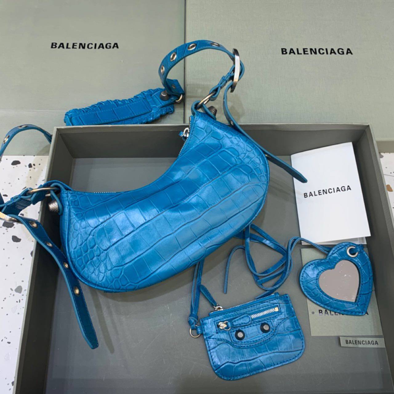 Balenciaga Le Cagole XS Shoulder Bag In Blue(26-12-6cm) - DesignerGu