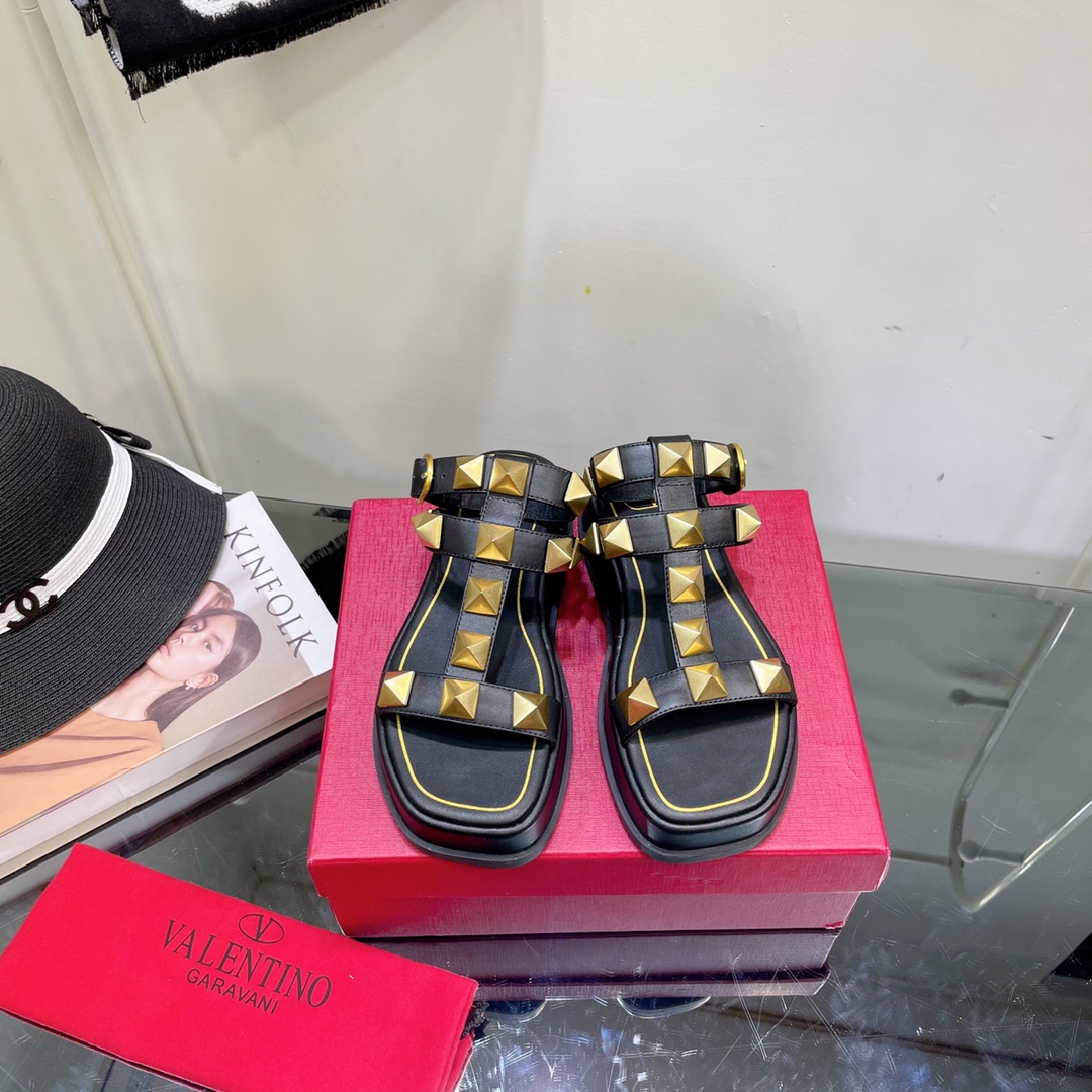 Valenti Roman Stud Calfskin Flatform Sandal 40MM - DesignerGu