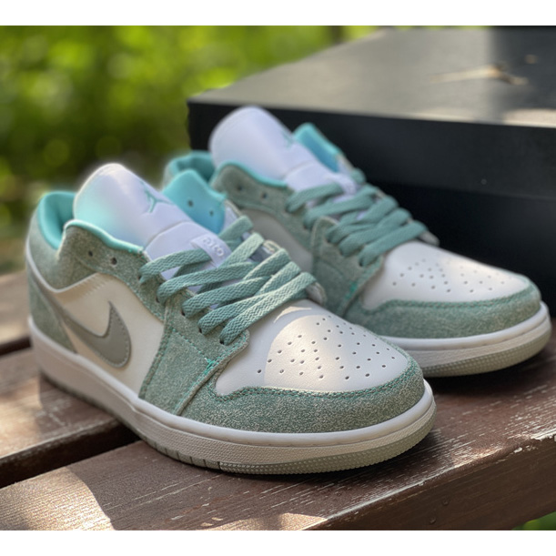 Air Jordan 1 Low ''New Emerald'' Sneaker  DN3705 301 - DesignerGu