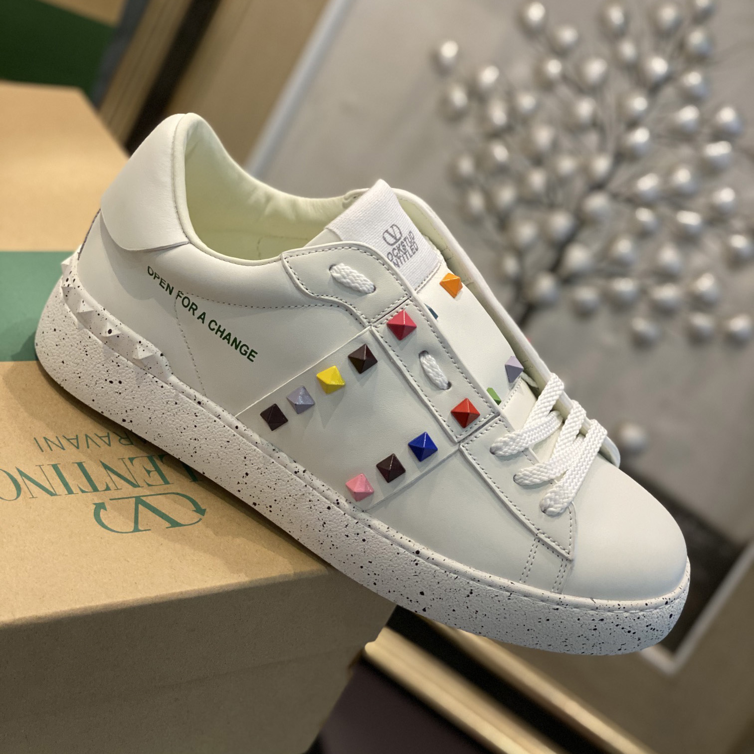 Valenti  Open For A Change Sneaker In Bio-Based Material In White/Multicolor - DesignerGu