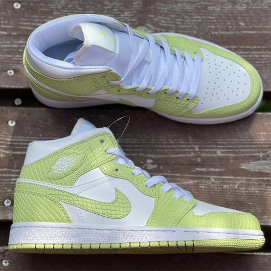 Air Jordan 1 Top Sneaker  DV2959-113 - DesignerGu