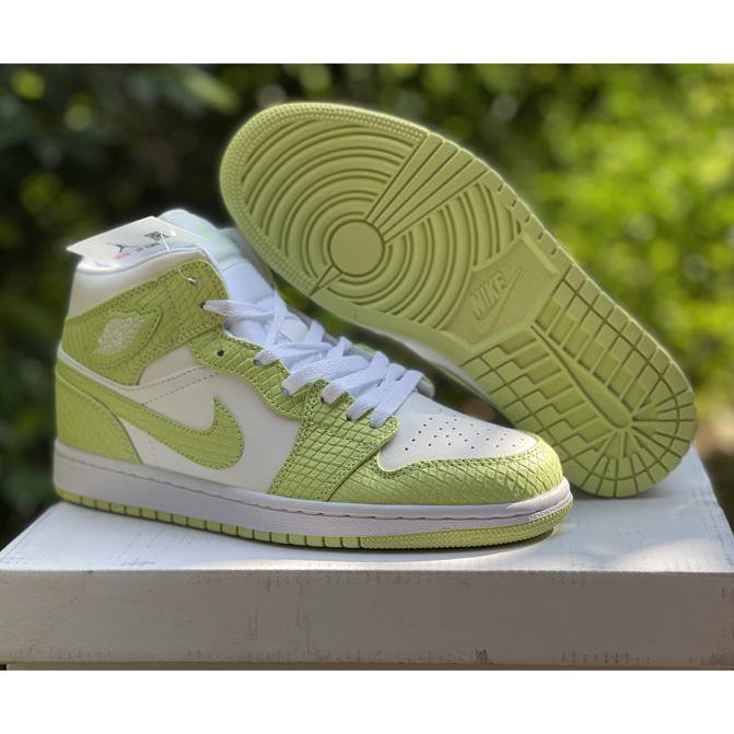 Air Jordan 1 Top Sneaker  DV2959-113 - DesignerGu