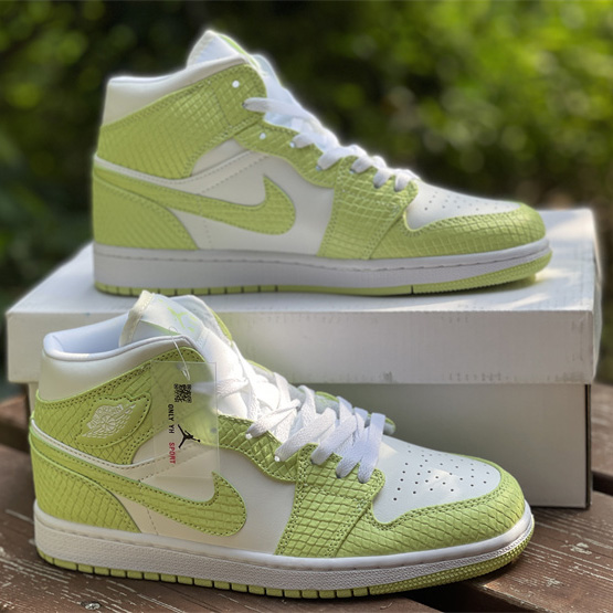 Air Jordan 1 Top Sneaker  DV2959-113 - DesignerGu