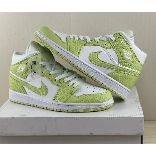 Air Jordan 1 Top Sneaker  DV2959-113 - DesignerGu