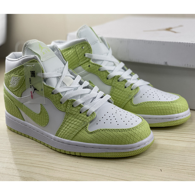 Air Jordan 1 Top Sneaker  DV2959-113 - DesignerGu