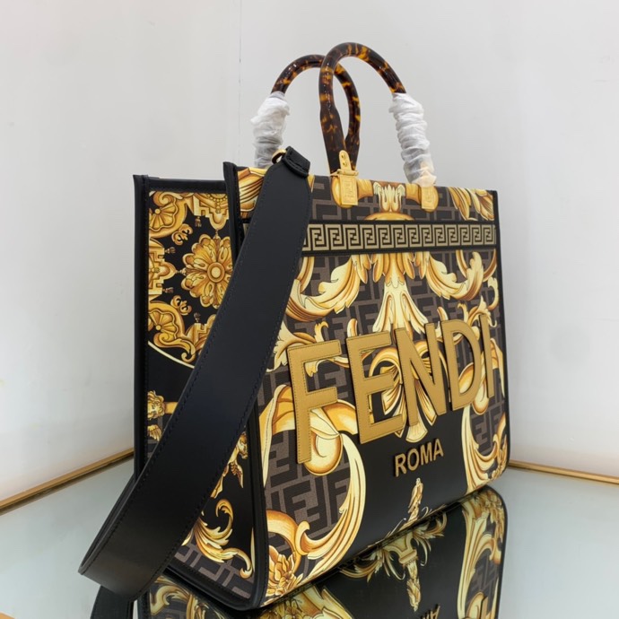 Versace x Fendi Sunshine Medium Fendace Printed White Leather Shopper(35-31-17cm) - DesignerGu