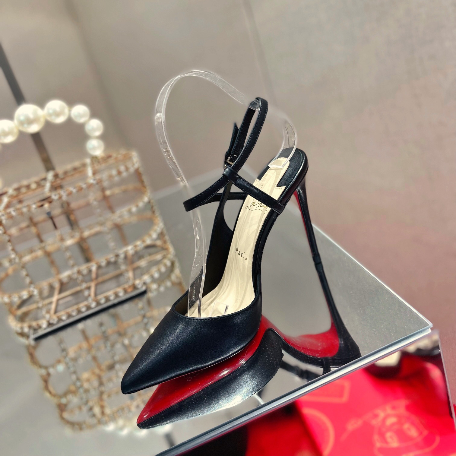 Christian Louboutin Jenlove  - DesignerGu