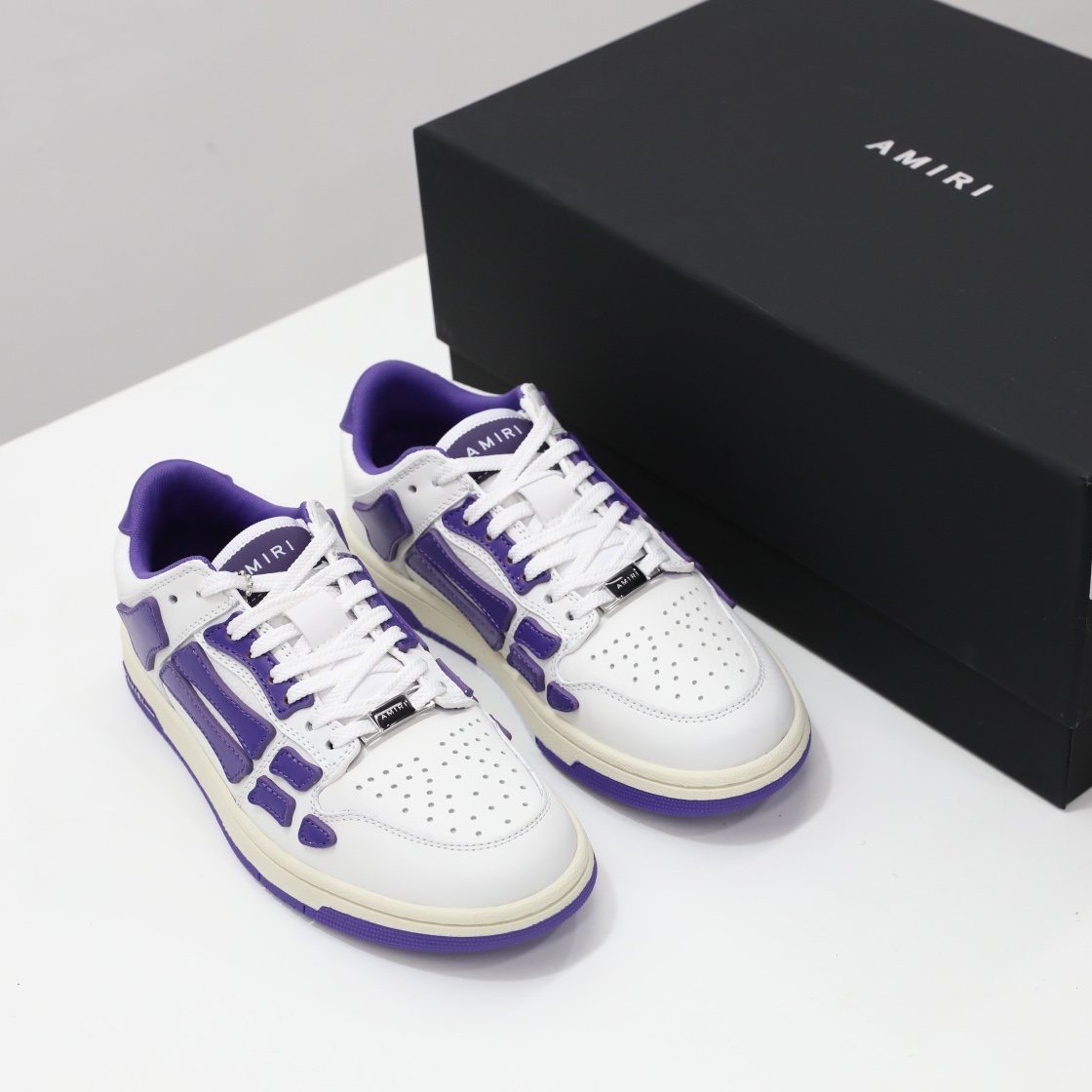 Amiri Skel-Top Low Sneaker - DesignerGu