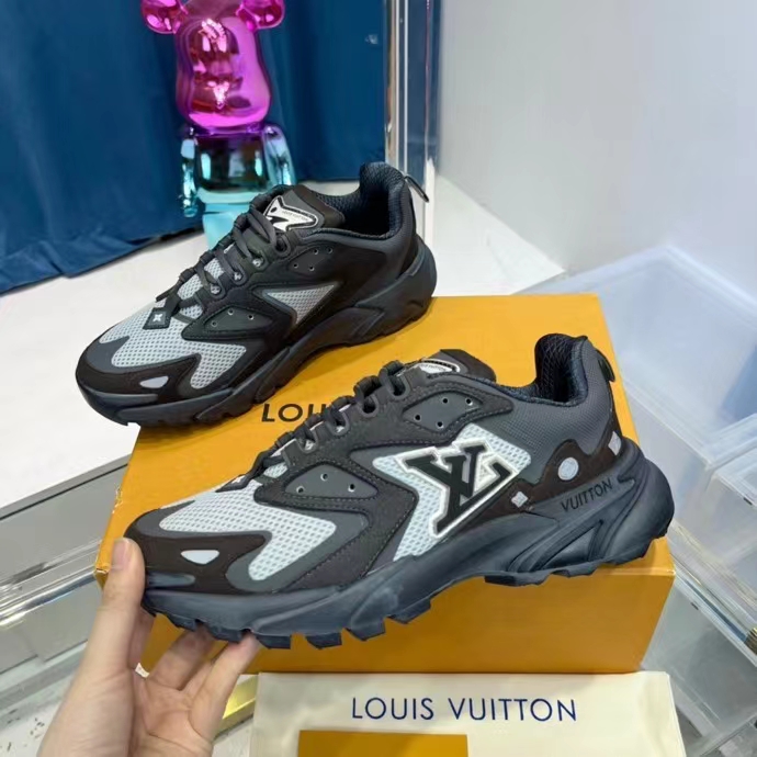 Louis Vuitton Runner Tatic Sneaker(Upon UK Size) - DesignerGu