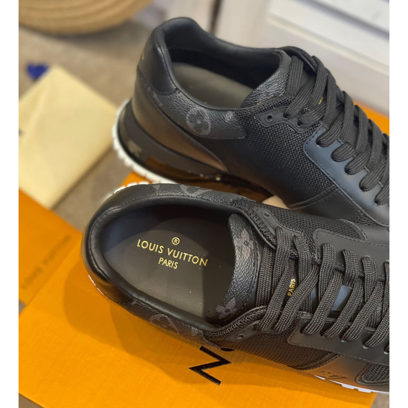 Louis Vuitton Run Away Sneaker    1A5AXB - DesignerGu