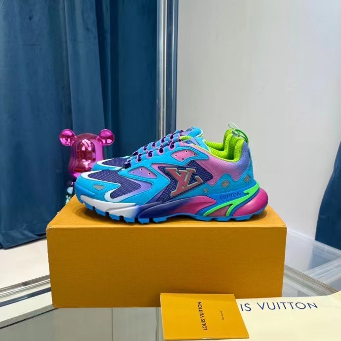 Louis Vuitton Runner Tatic Sneaker(Upon UK Size) - DesignerGu