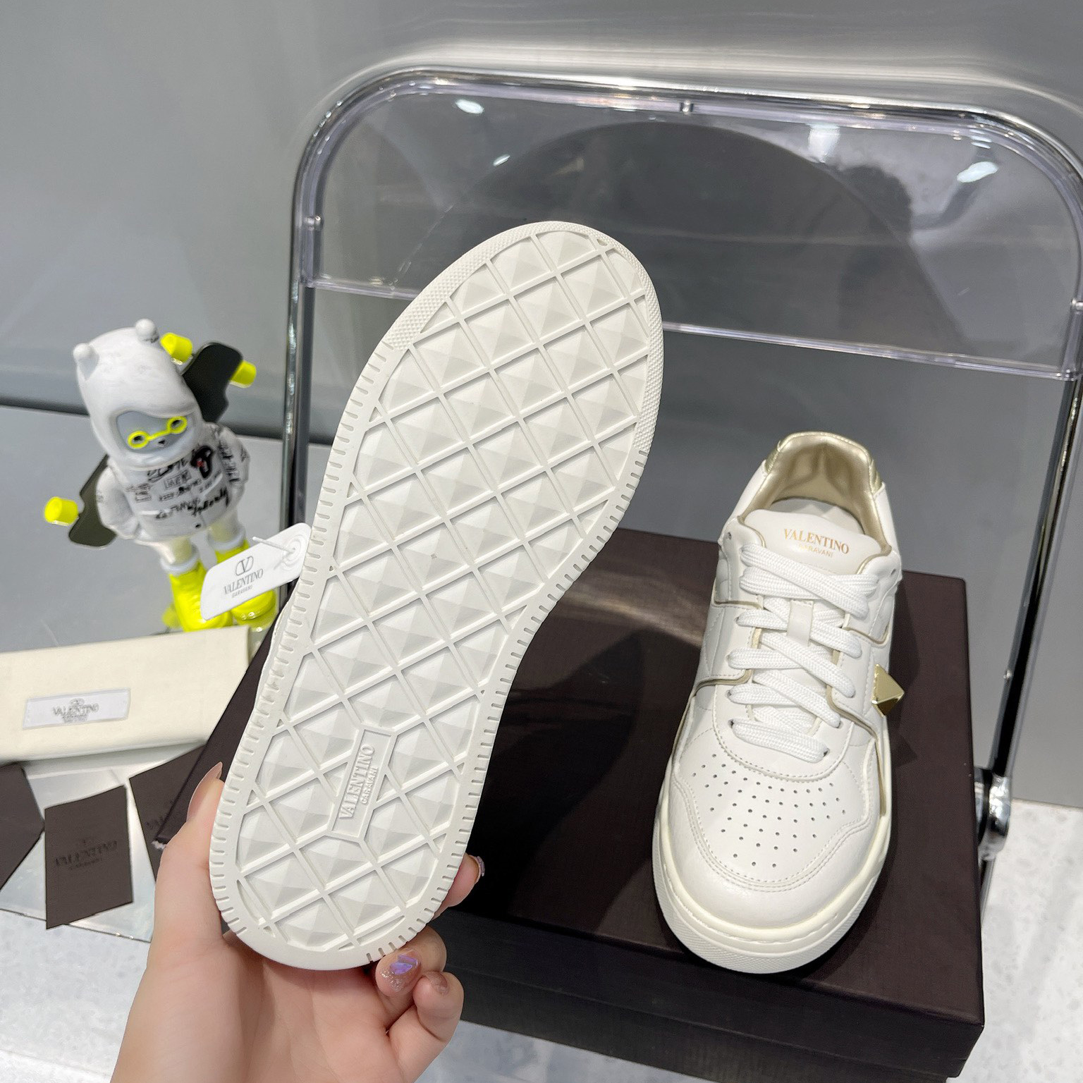 Valenti  One Stud Low-Top Calfskin Sneaker - DesignerGu