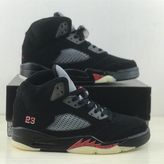 Air Jordan 5 Gore-Tex “Off-Noir”  Sneaker      DR0092-001 - DesignerGu