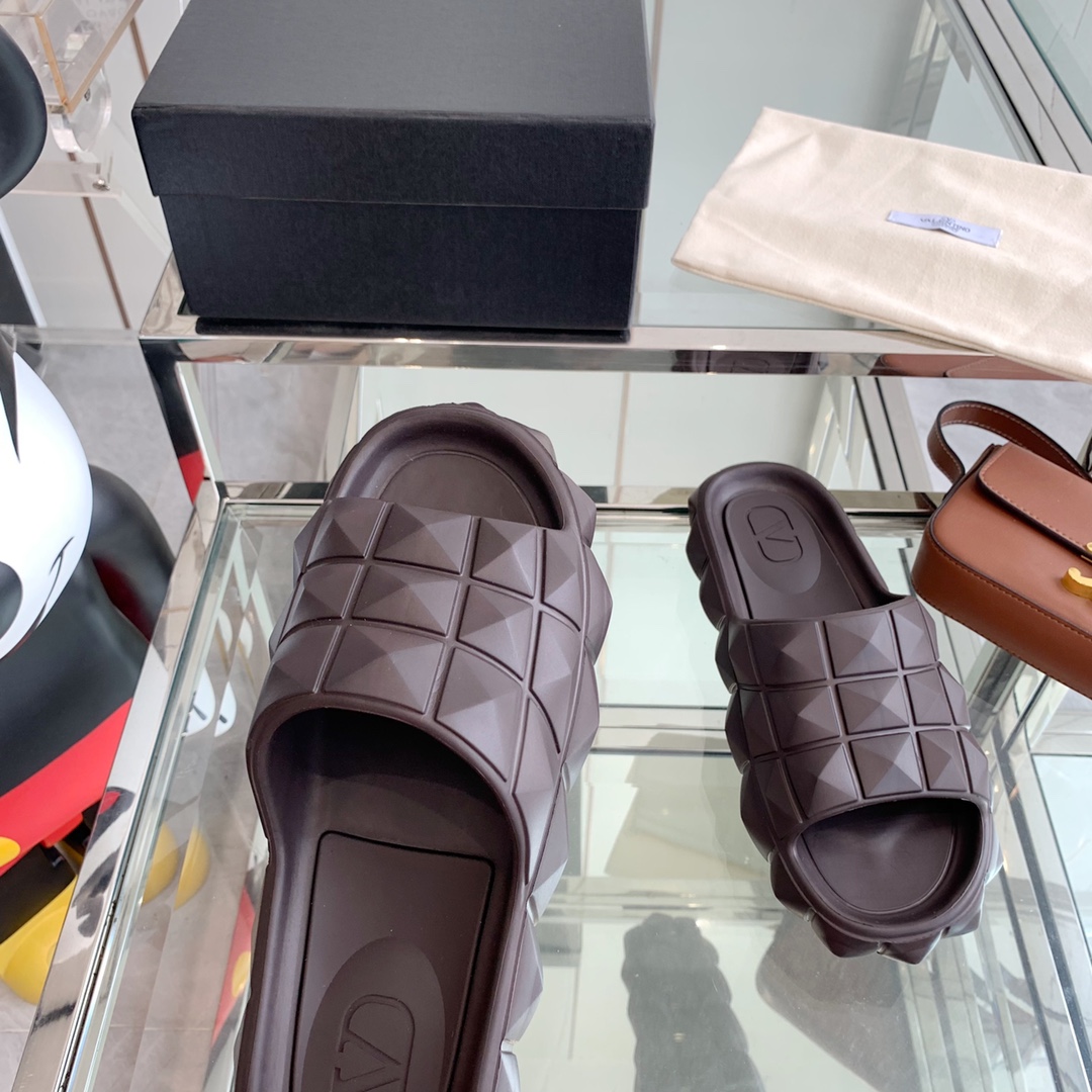 Valenti Roman Stud Turtle Slide Sandal In rubber - DesignerGu