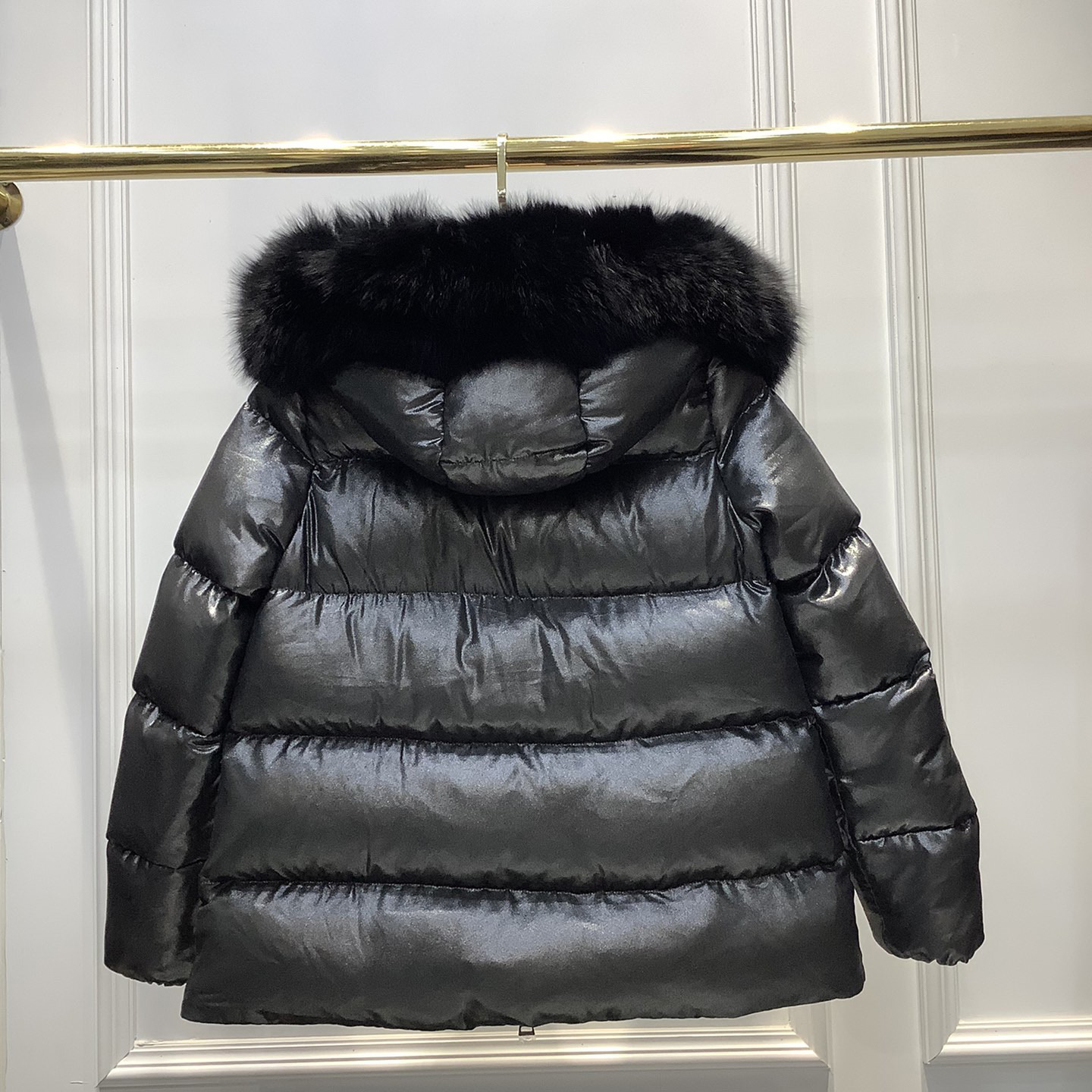 Moncler Laiche Short Down Jacket - DesignerGu