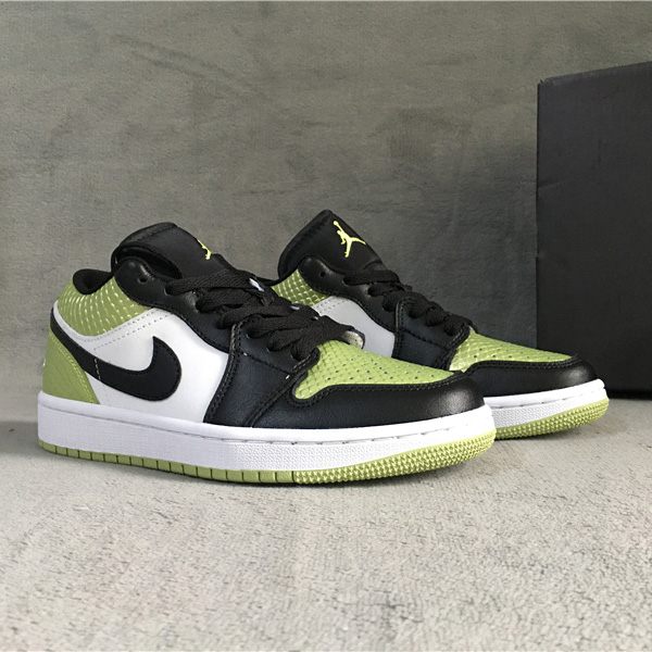 Air Jordan 1 Low "Vivid Green Snakeskin" Sneaker    DX4446-301 - DesignerGu