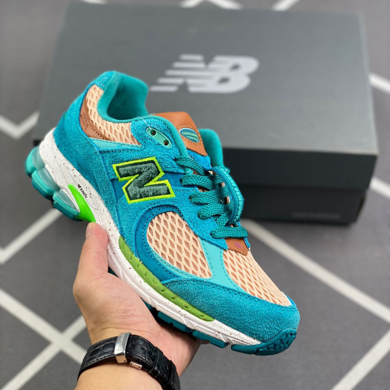 New Balance Running Sneakers          M2002RDD   - DesignerGu