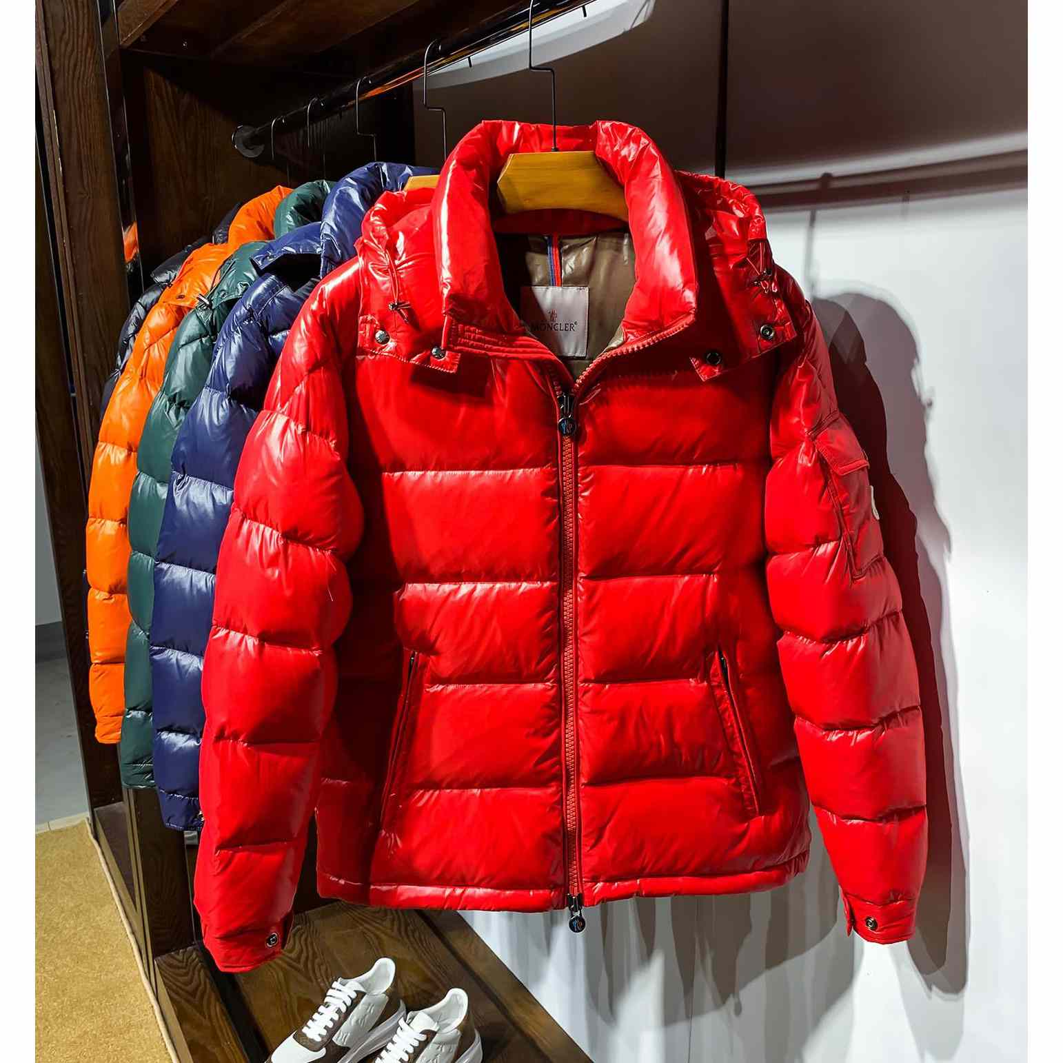 Moncler Short Down Jacket - DesignerGu