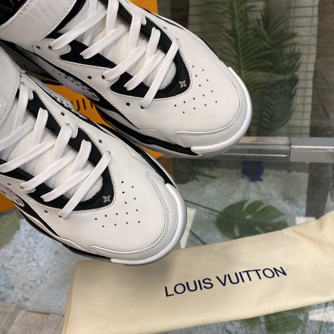 Louis Vuitton LV Trainer 2 Sneaker  1AAH95 - DesignerGu