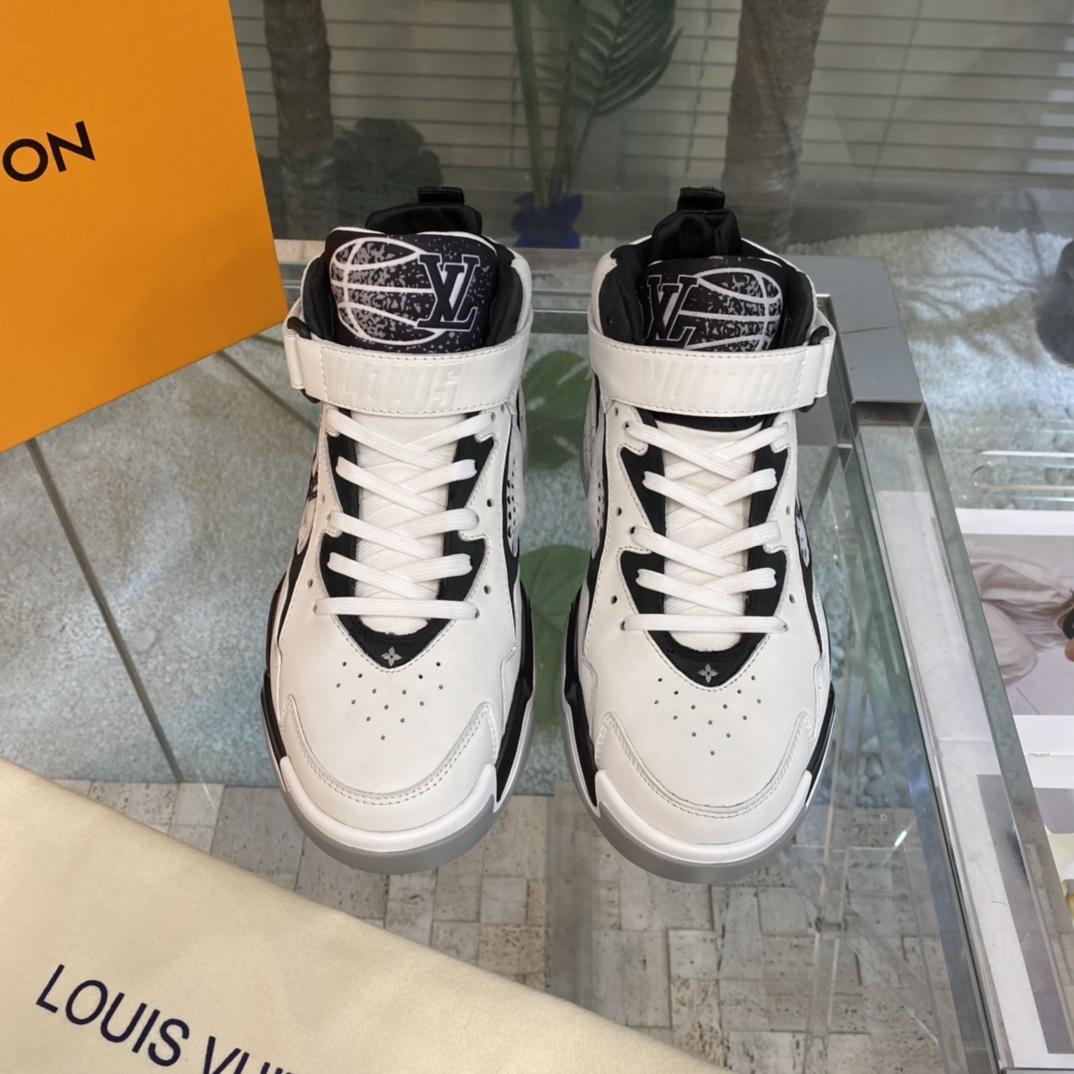 Louis Vuitton LV Trainer 2 Sneaker  1AAH95 - DesignerGu