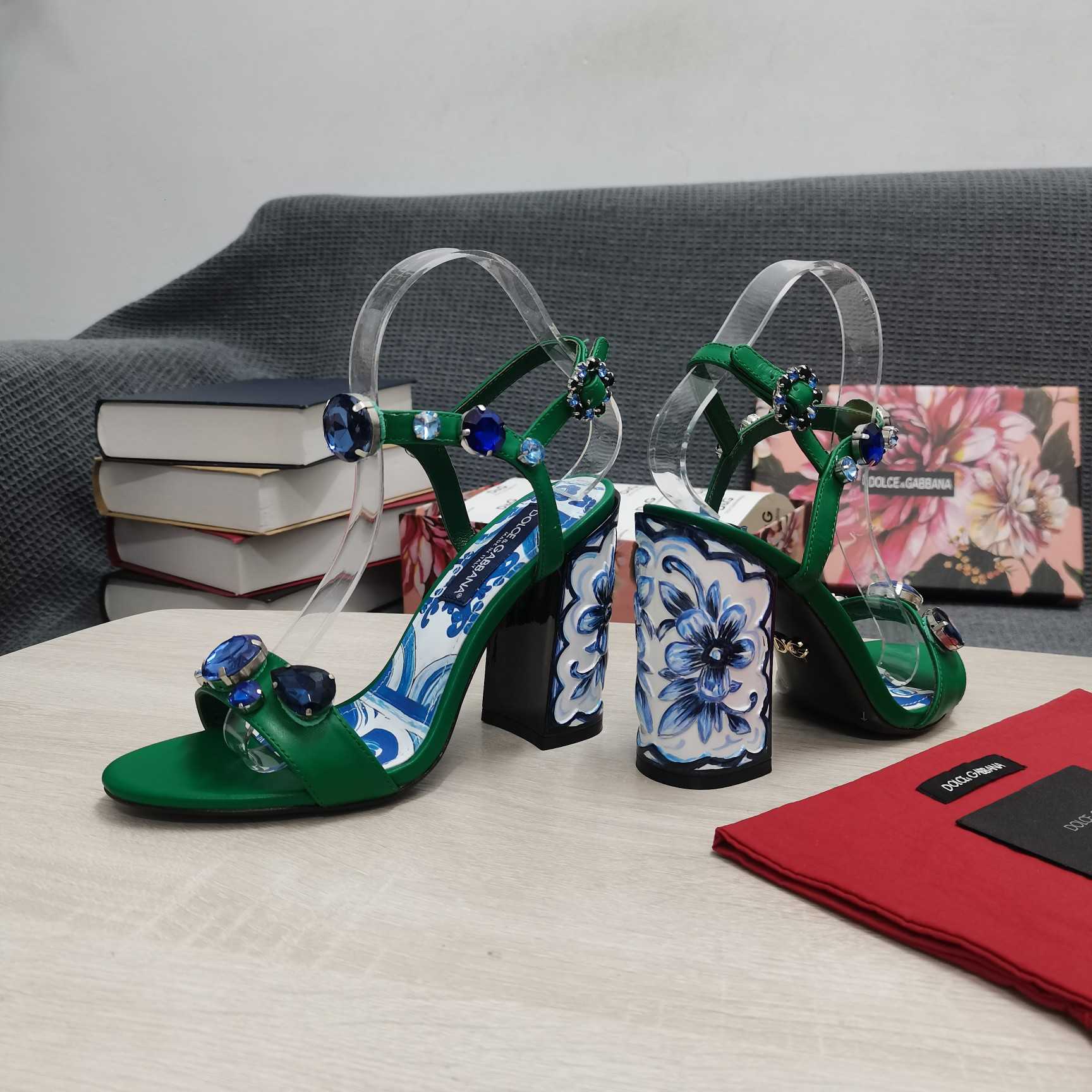 Dolce & Gabbana Patent Leather Sandals With Embroidery And Painted Heel - DesignerGu