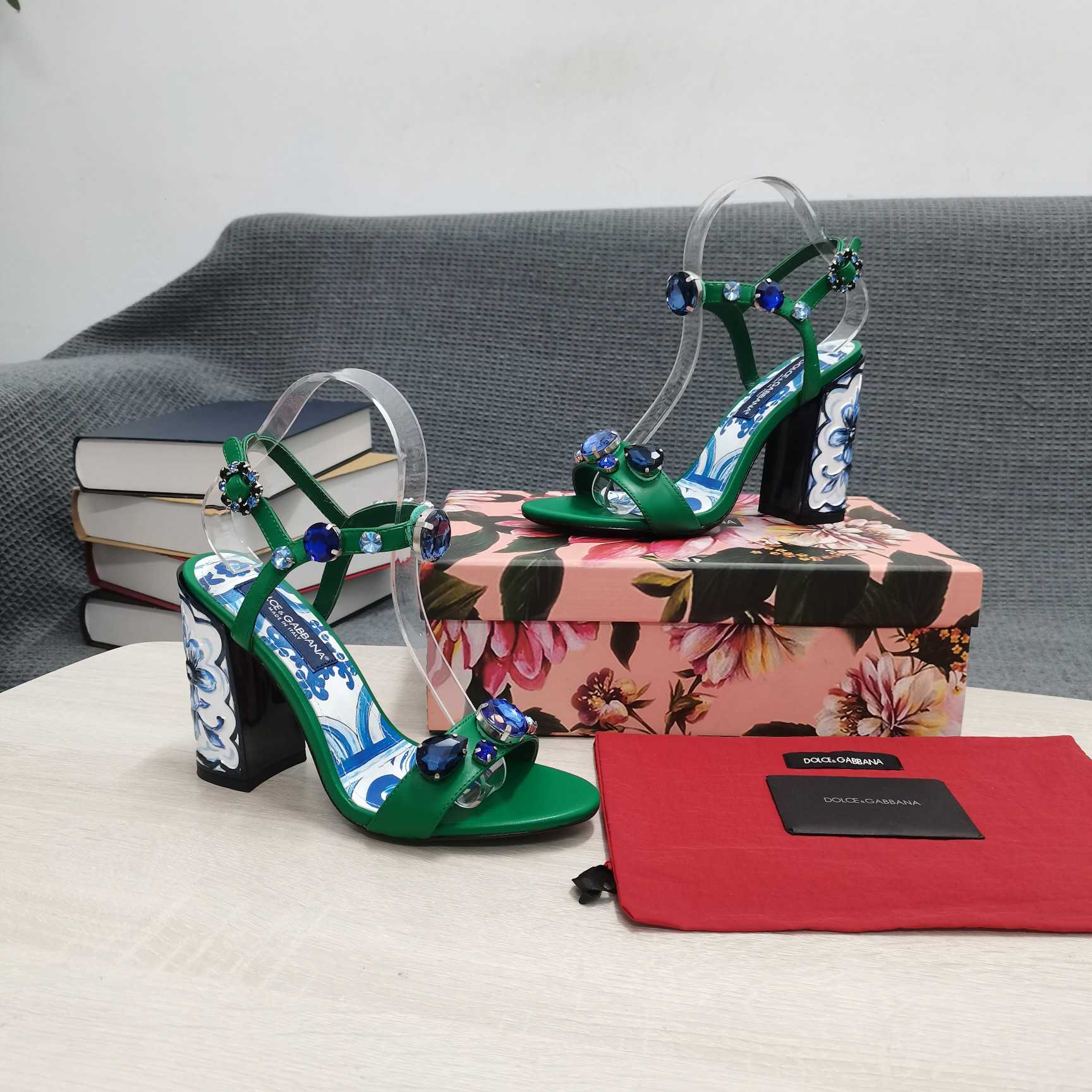 Dolce & Gabbana Patent Leather Sandals With Embroidery And Painted Heel - DesignerGu