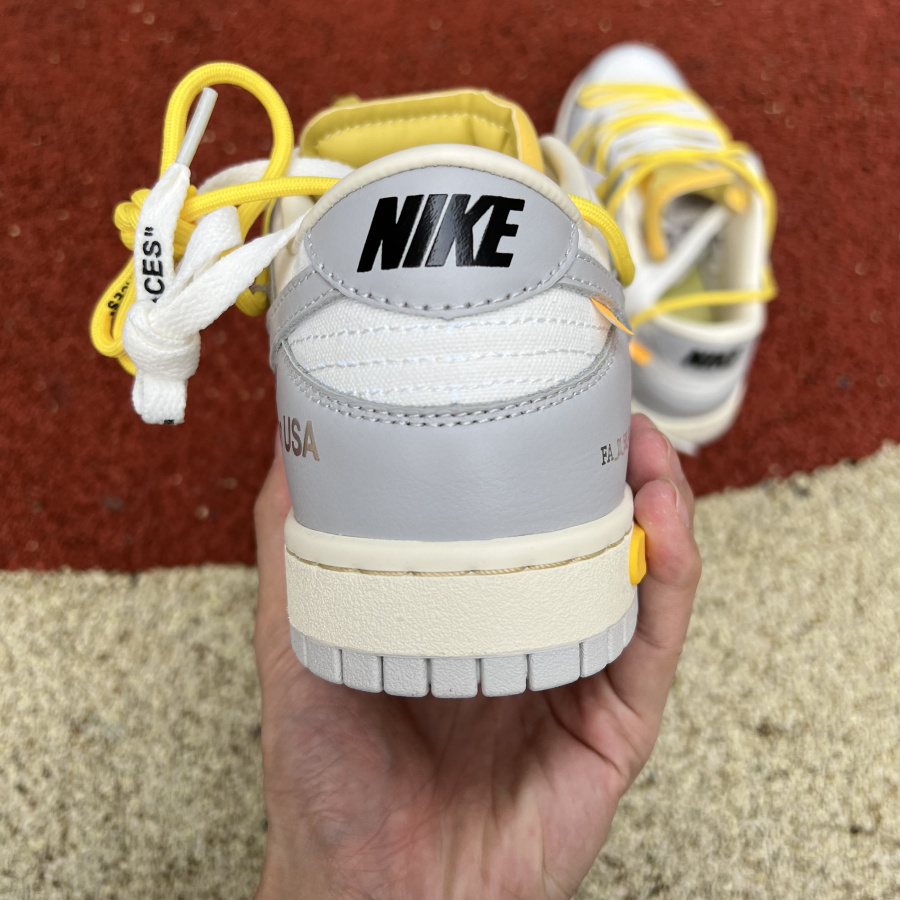 Nike Dunk Low Off-White Lot 29 Sneaker       DM1602-103 - DesignerGu