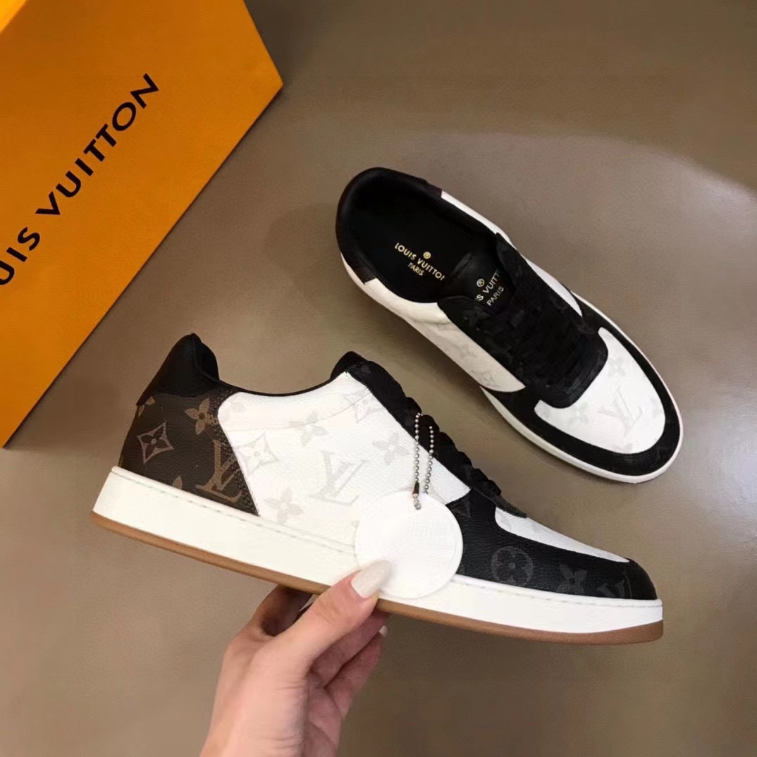 Louis Vuitton Rivoli Sneaker   1A8WGA - DesignerGu