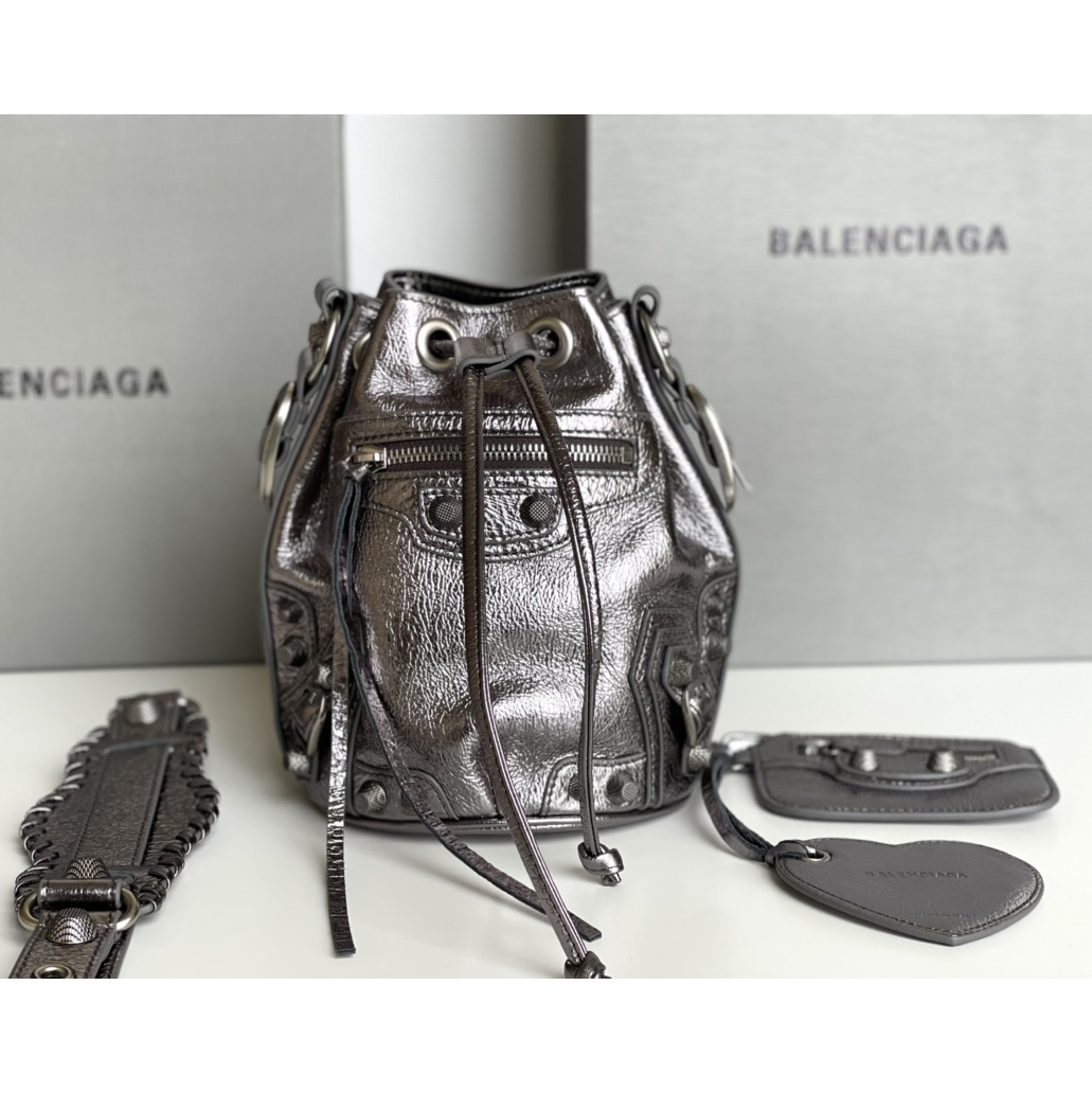 Balenciaga Le Cagole XS Bucket Bag Metallized With Rhinestones - DesignerGu