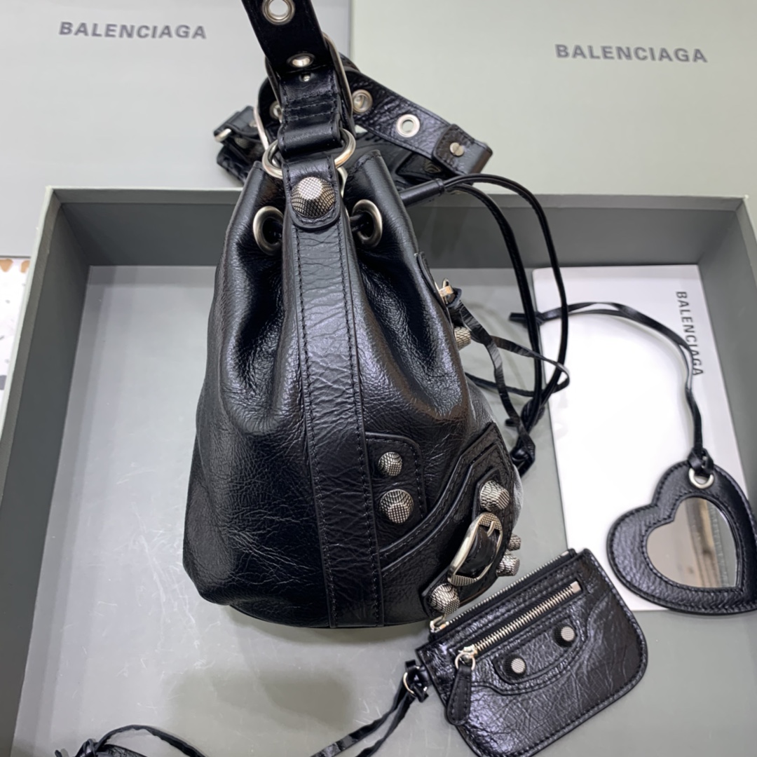 Balenciaga Le Cagole XS Bucket Bag In Black Arena Lambskin, Aged-Silver Hardware(15-19.8-17.8cm) - DesignerGu