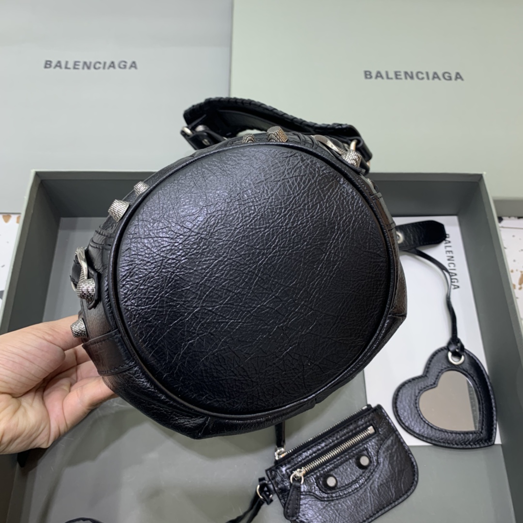 Balenciaga Le Cagole XS Bucket Bag In Black Arena Lambskin, Aged-Silver Hardware(15-19.8-17.8cm) - DesignerGu