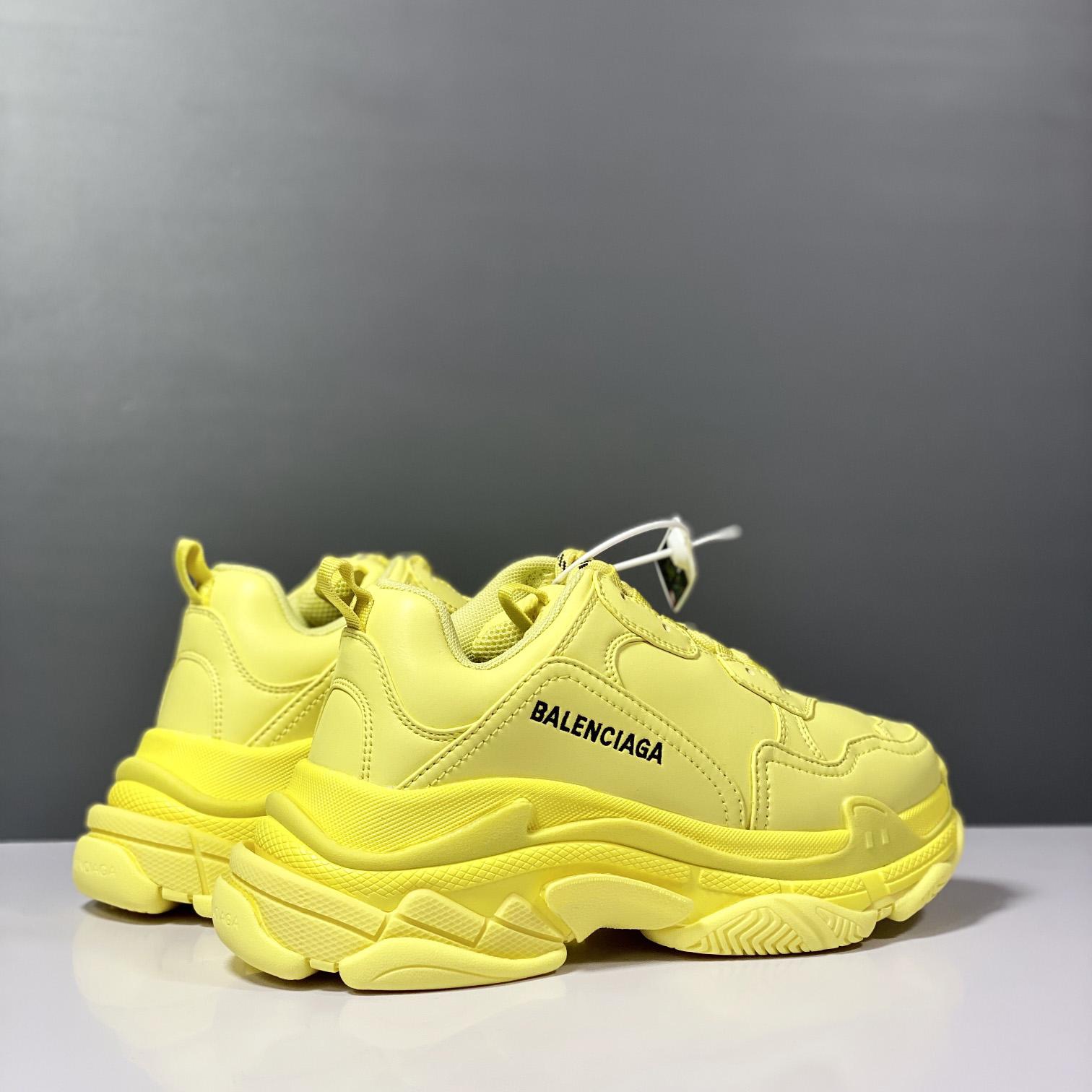 Balenciaga Triple S Sneaker - DesignerGu