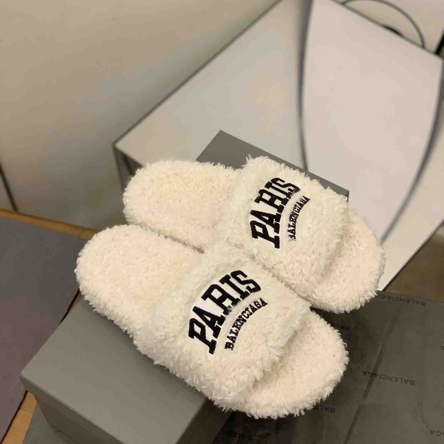 Balenciaga Cities Paris Furry Slide Sandal  - DesignerGu