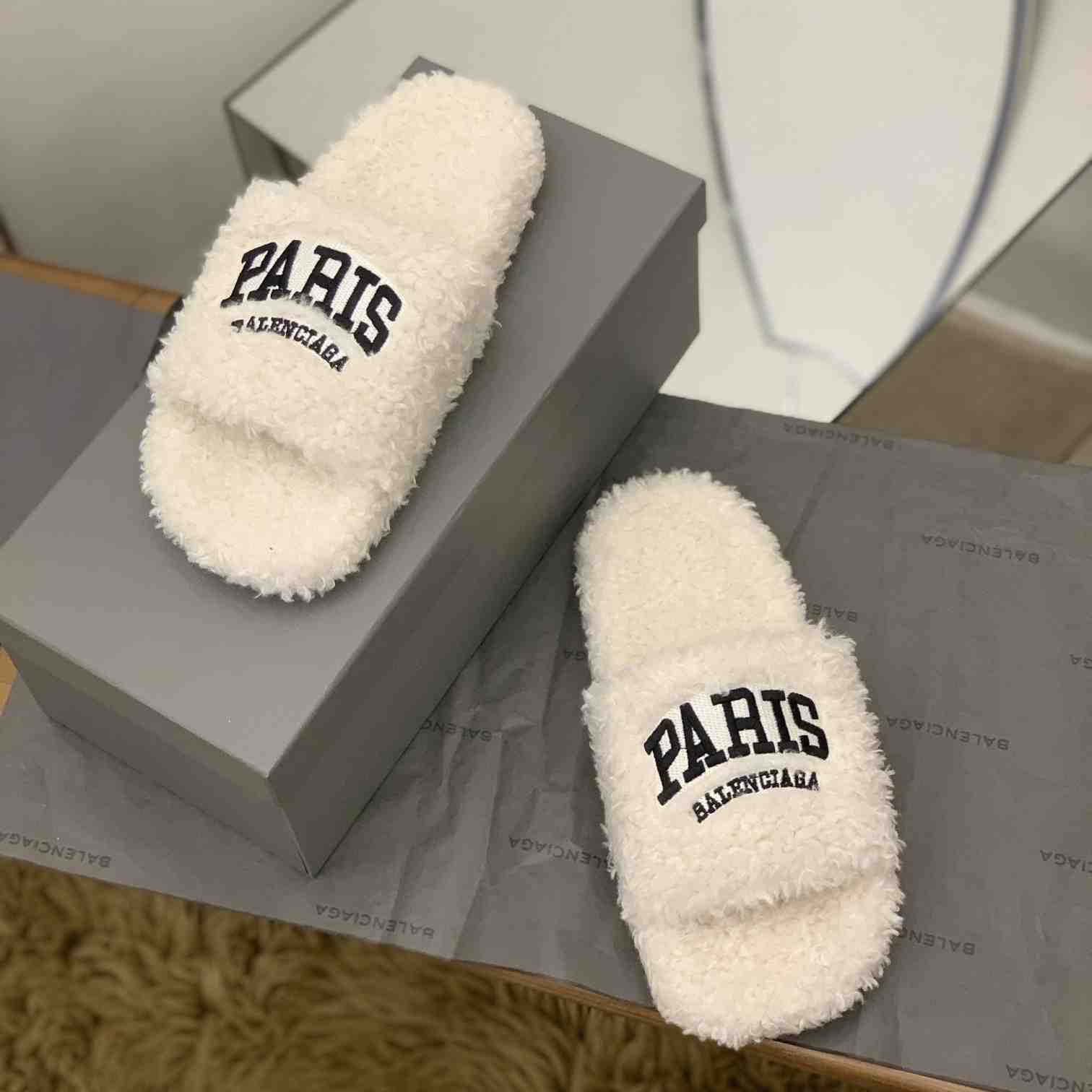 Balenciaga Cities Paris Furry Slide Sandal  - DesignerGu