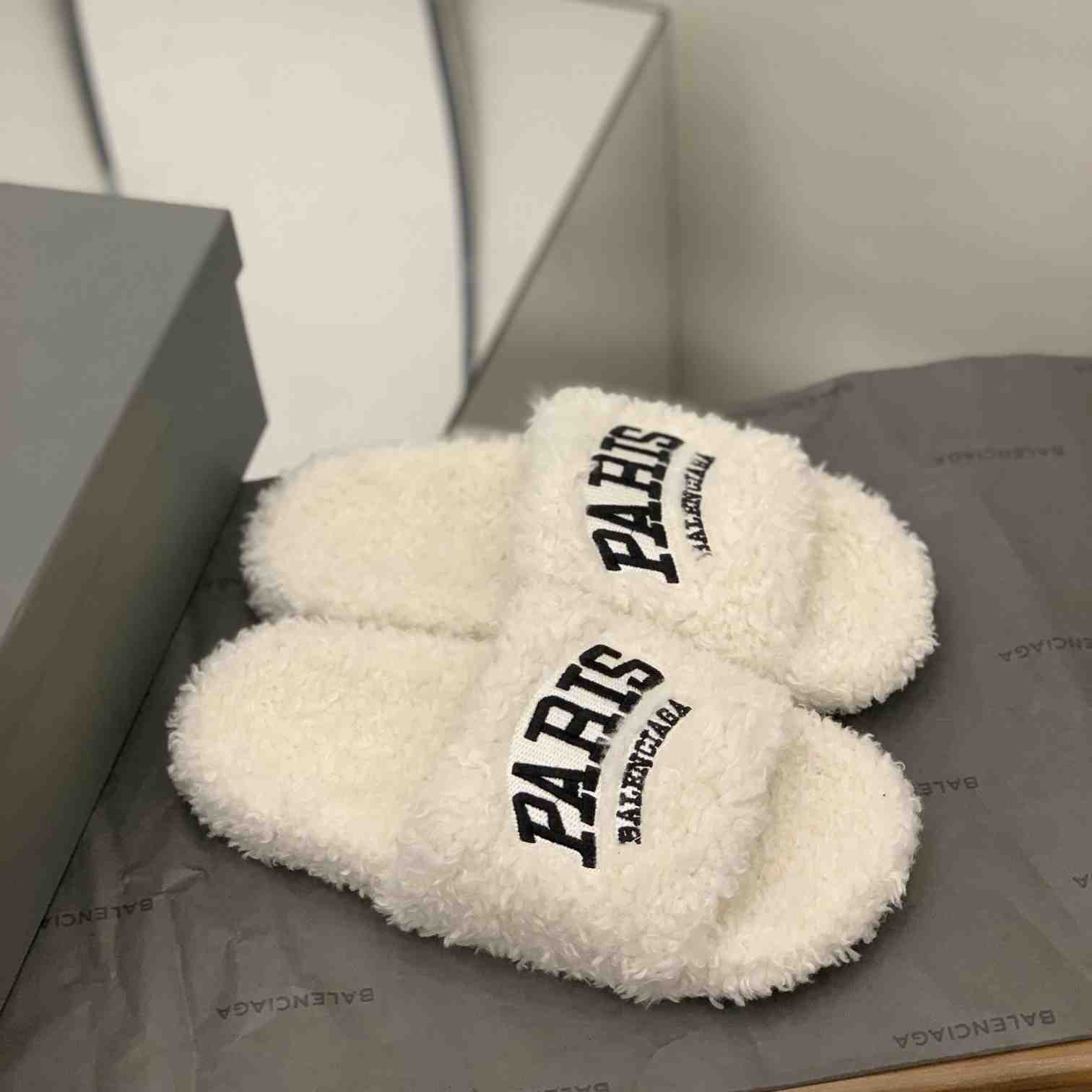 Balenciaga Cities Paris Furry Slide Sandal  - DesignerGu